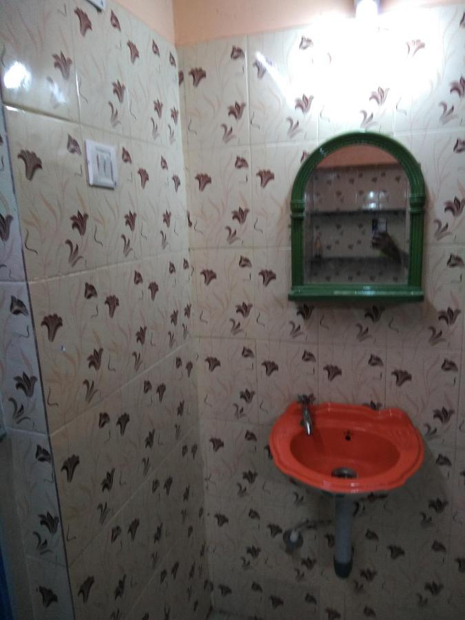 Maniis Homestay Valparai Exterior foto