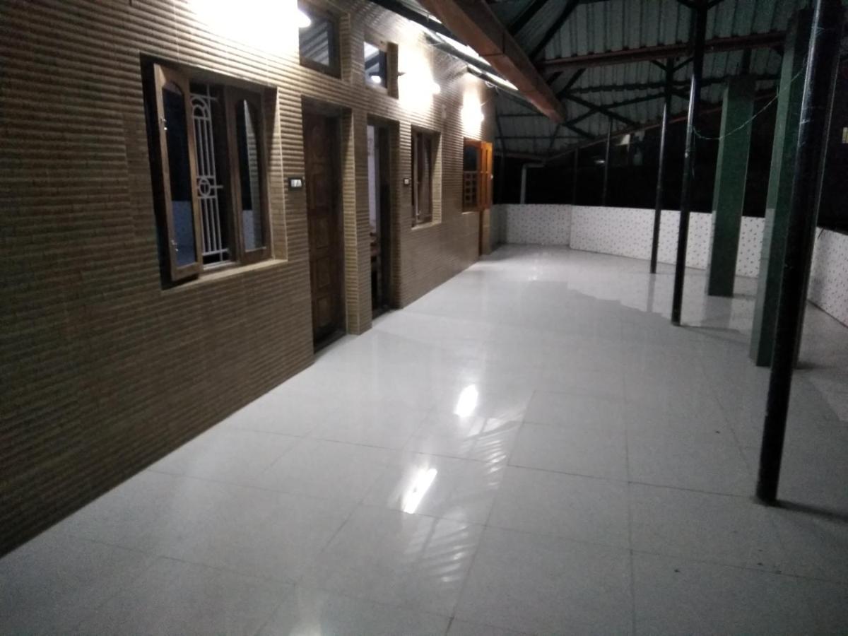 Maniis Homestay Valparai Exterior foto