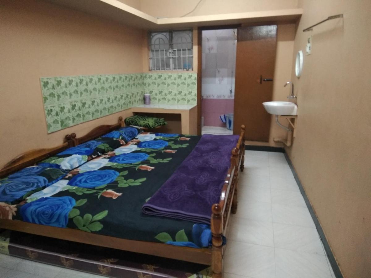 Maniis Homestay Valparai Exterior foto