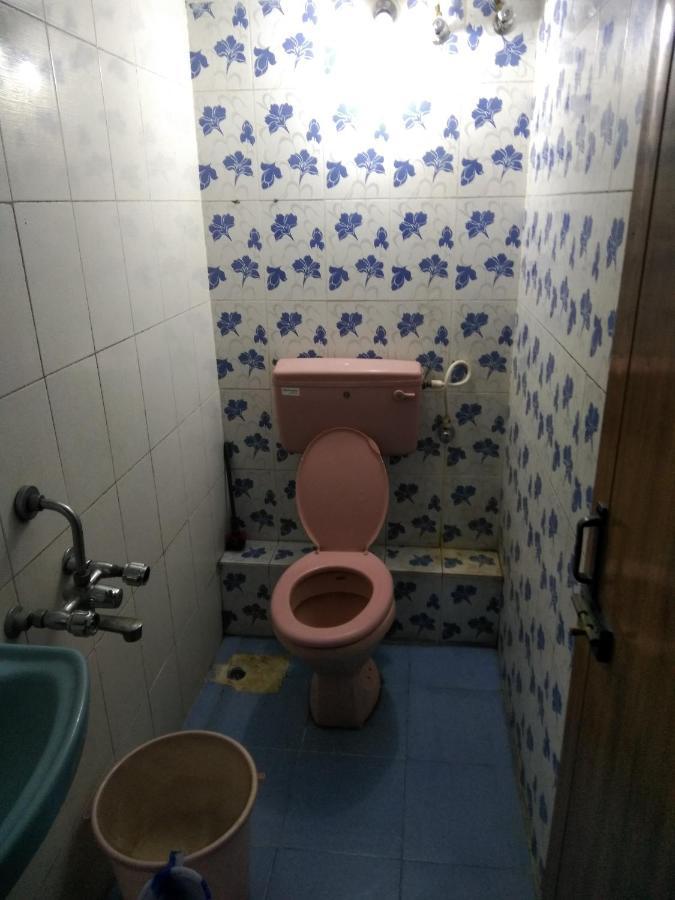 Maniis Homestay Valparai Exterior foto