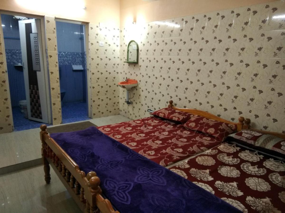 Maniis Homestay Valparai Exterior foto