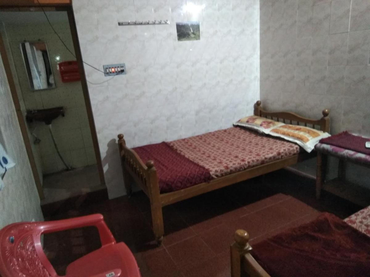 Maniis Homestay Valparai Exterior foto
